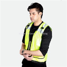 Sicherheitsweste mit individuellem Schriftzug