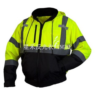 Wetterfeste, mit Fleece gefütterte Jacke